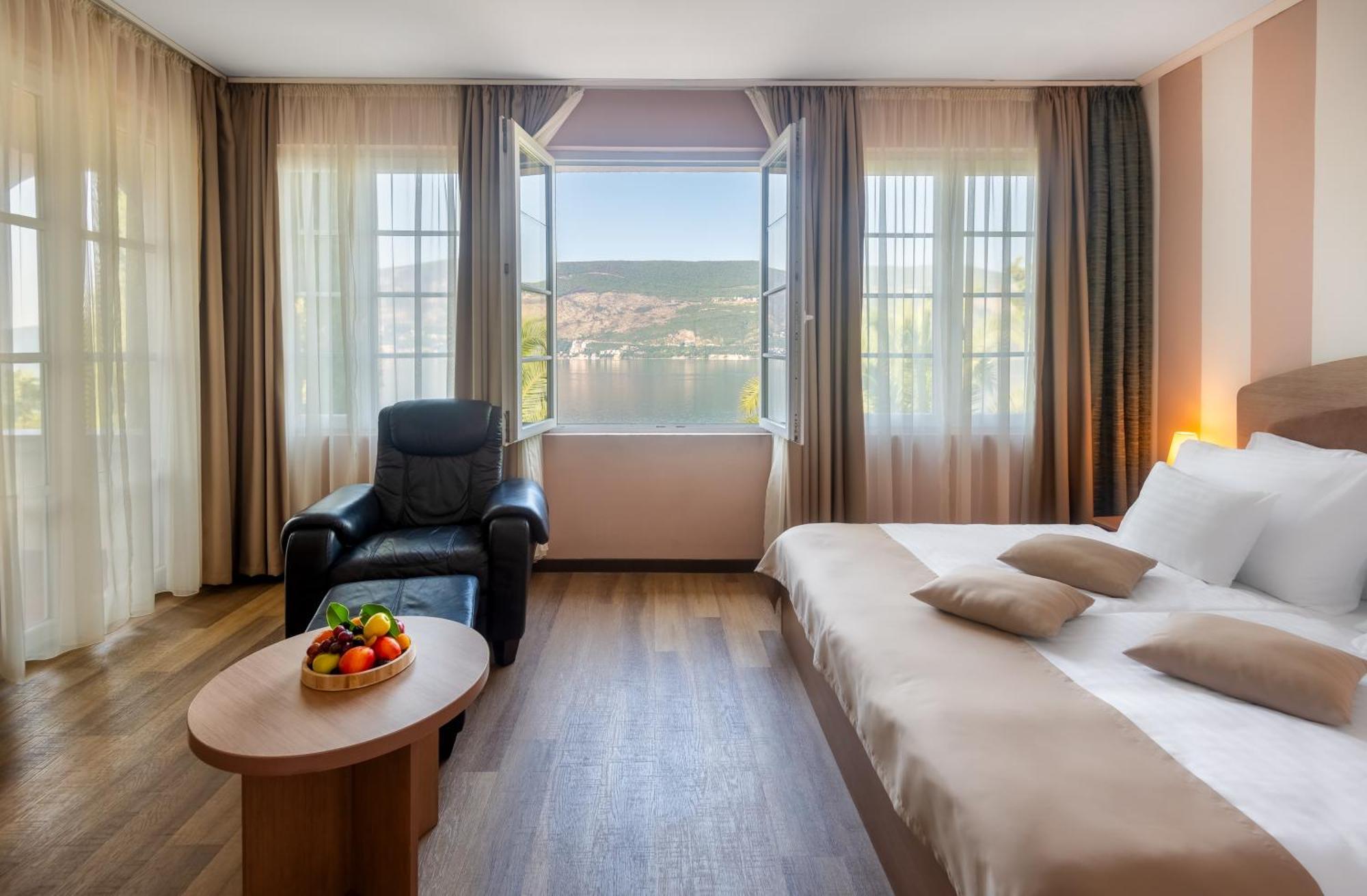 Hunguest Hotel Sun Resort Χέρτσεγκ Νόβι Εξωτερικό φωτογραφία
